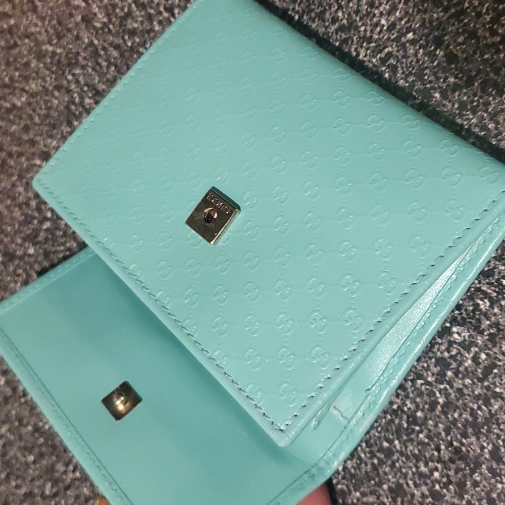 Gucci Micro Monogram Card Wallet - Picture 9 of 12